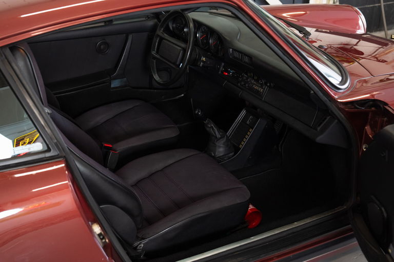 Porsche 911 Carrera 3.2