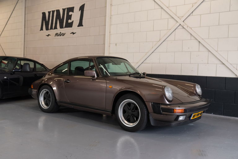 Porsche 911 Carrera 3.2