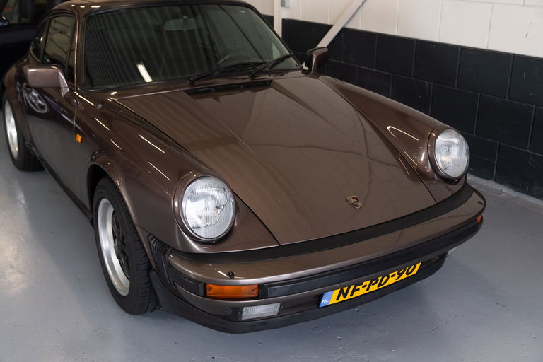 Porsche 911 Carrera 3.2
