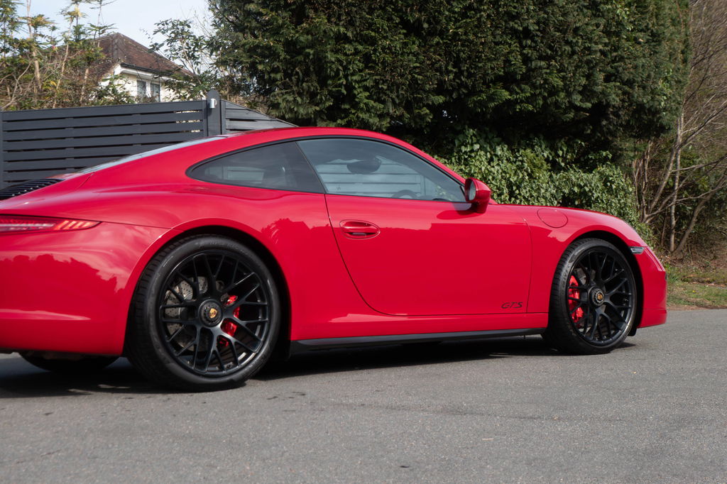 Porsche 991 Carrera GTS