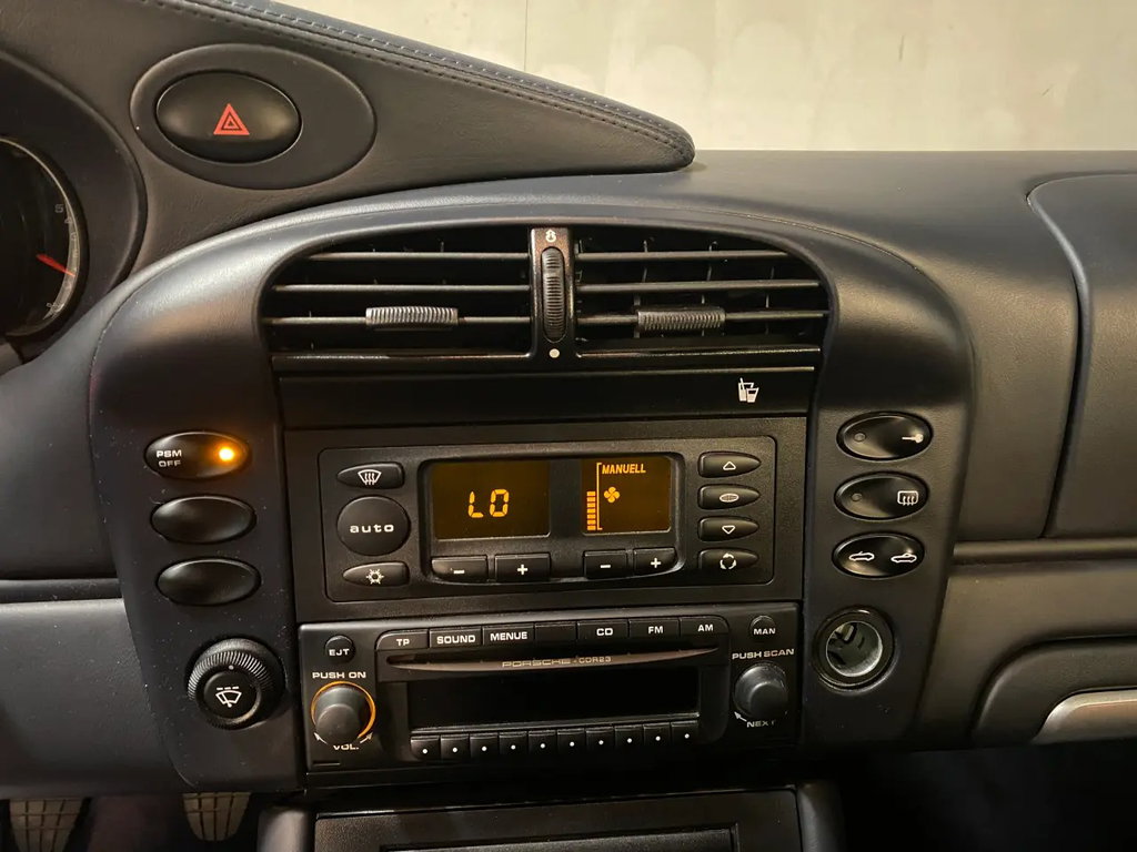 Porsche 996.2 Carrera 4