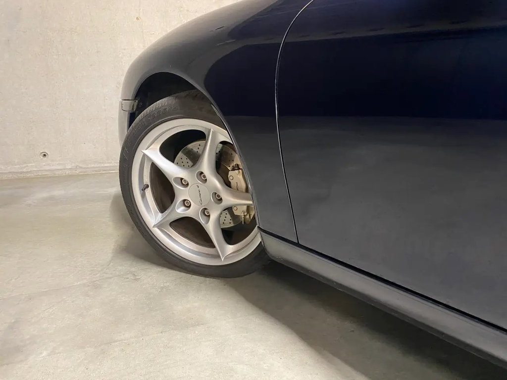 Porsche 996.2 Carrera 4