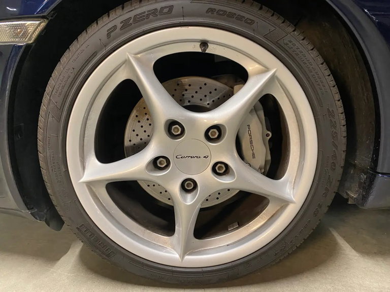 Porsche 996.2 Carrera 4