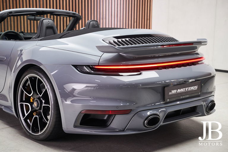 Porsche 992 Turbo