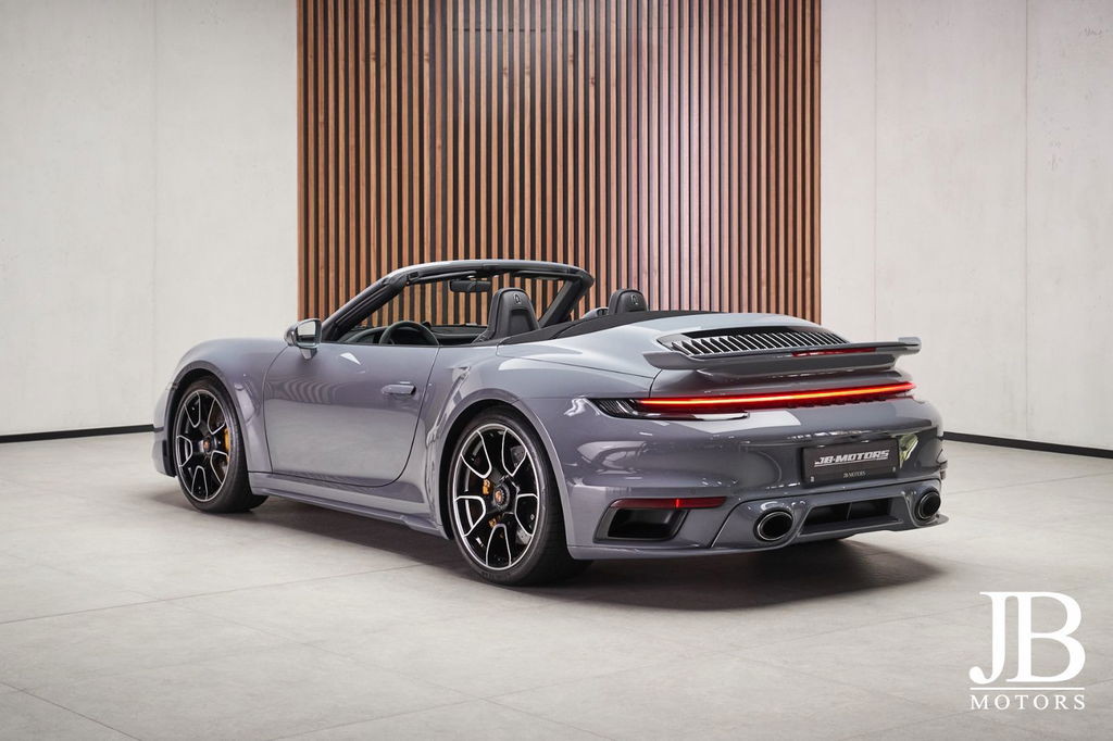 Porsche 992 Turbo