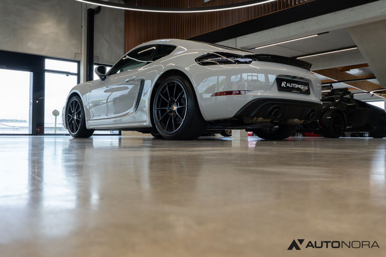 Porsche 718 Cayman GTS 4.0