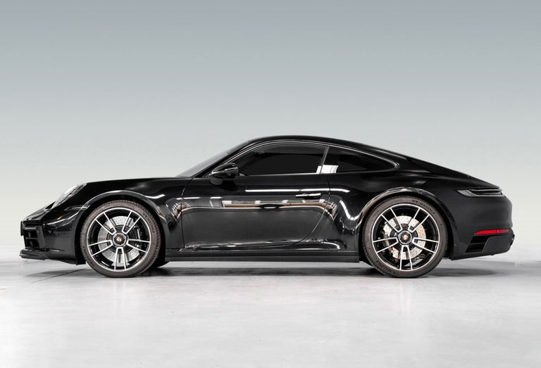 Porsche 992 Carrera GTS