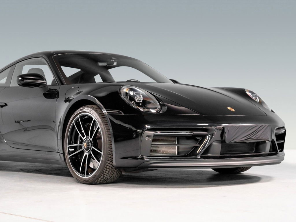 Porsche 992 Carrera GTS