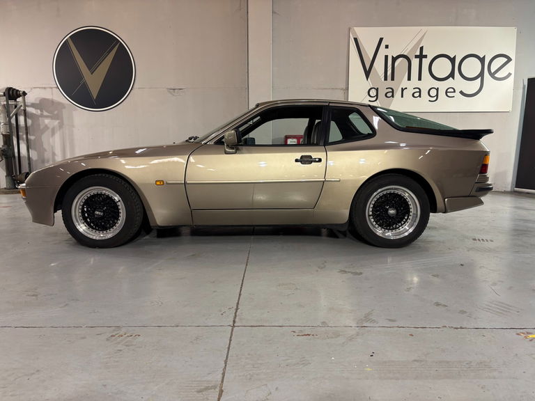 Porsche 944 Coupé