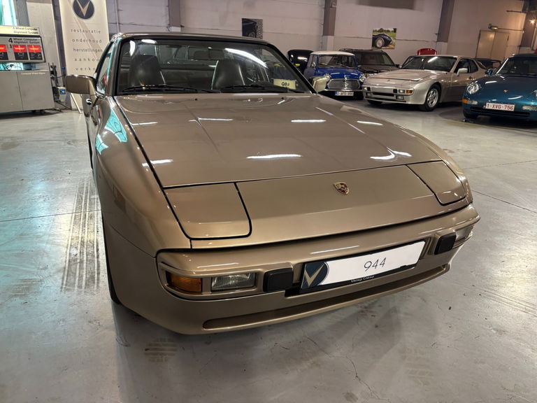 Porsche 944 Coupé