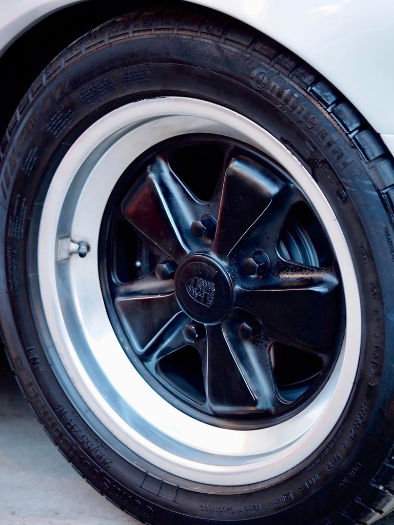 Porsche 924 Carrera GT