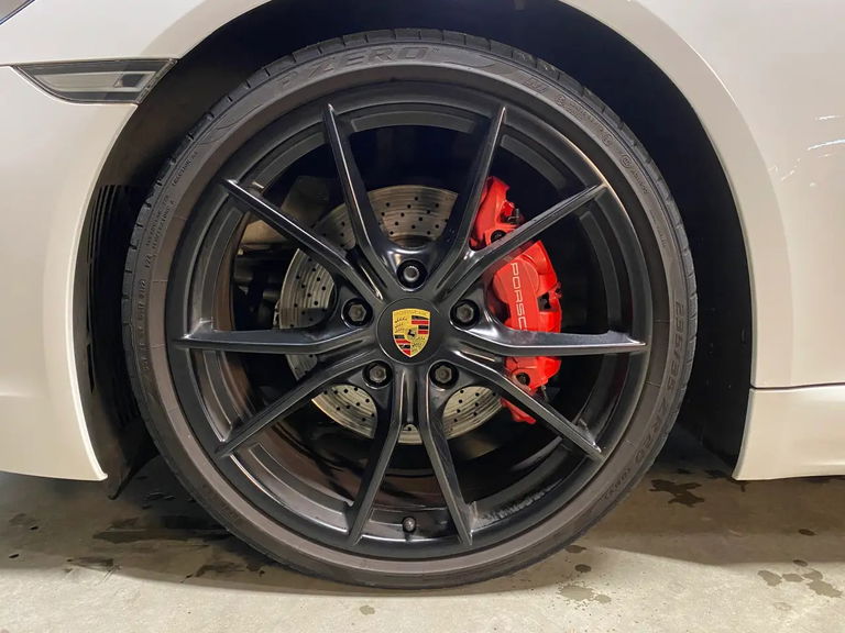 Porsche 718 Cayman S