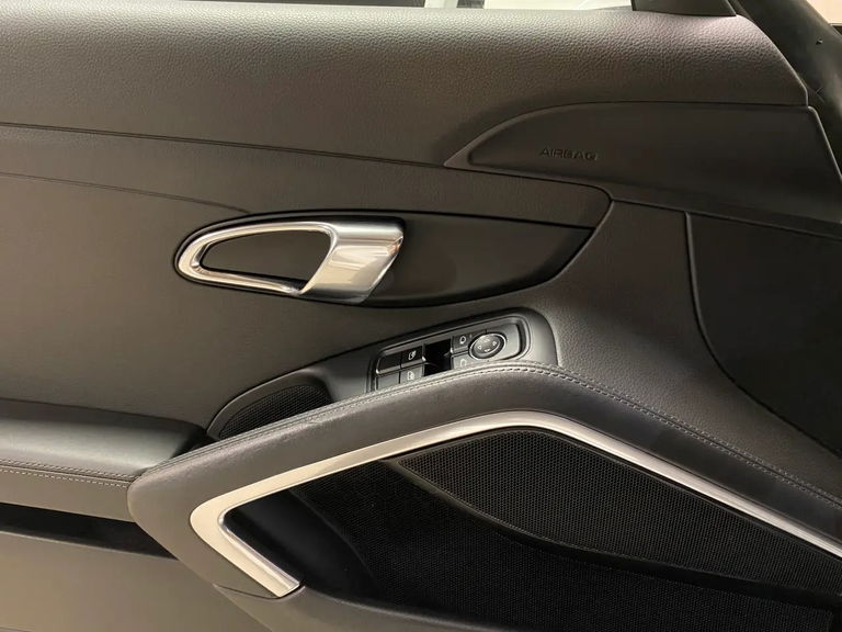 Porsche 718 Cayman S