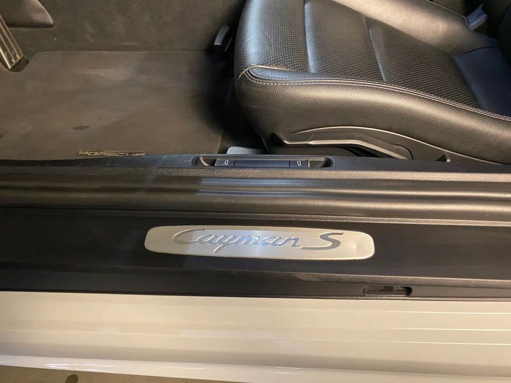 Porsche 718 Cayman S