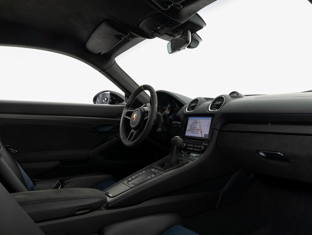 Porsche 718 Cayman GT4 RS