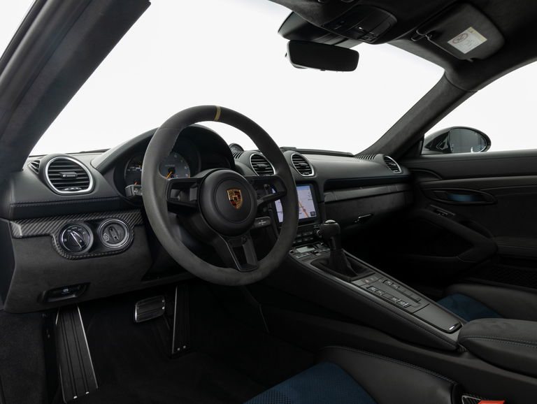 Porsche 718 Cayman GT4 RS