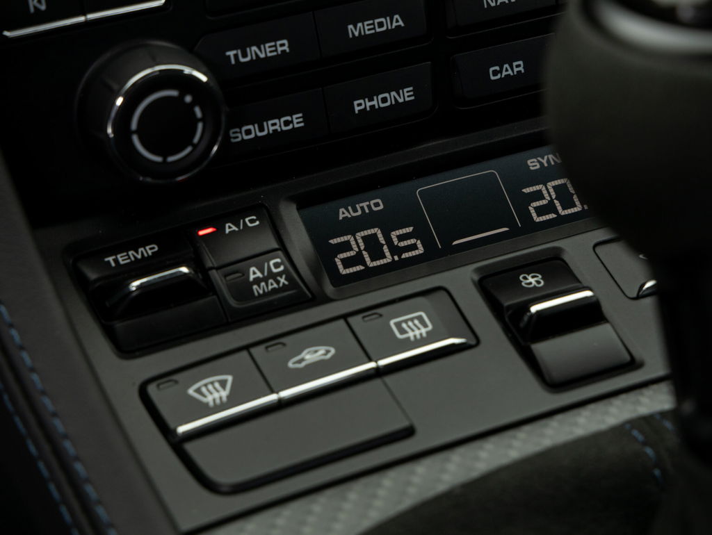 Porsche 718 Cayman GT4 RS