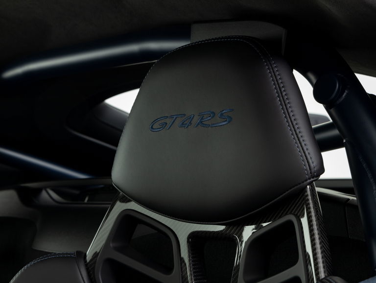 Porsche 718 Cayman GT4 RS