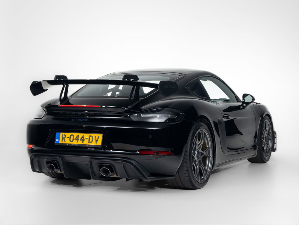 Porsche 718 Cayman GT4 RS