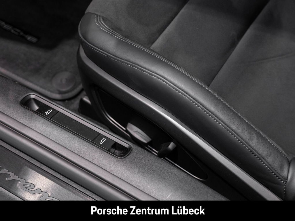 Porsche 992.2 Carrera GTS