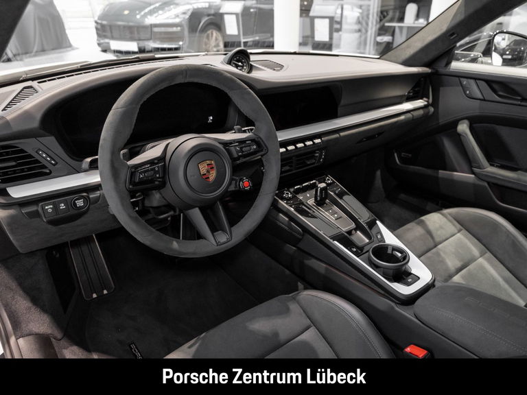 Porsche 992.2 Carrera GTS