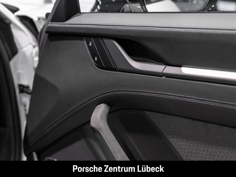 Porsche 992.2 Carrera GTS