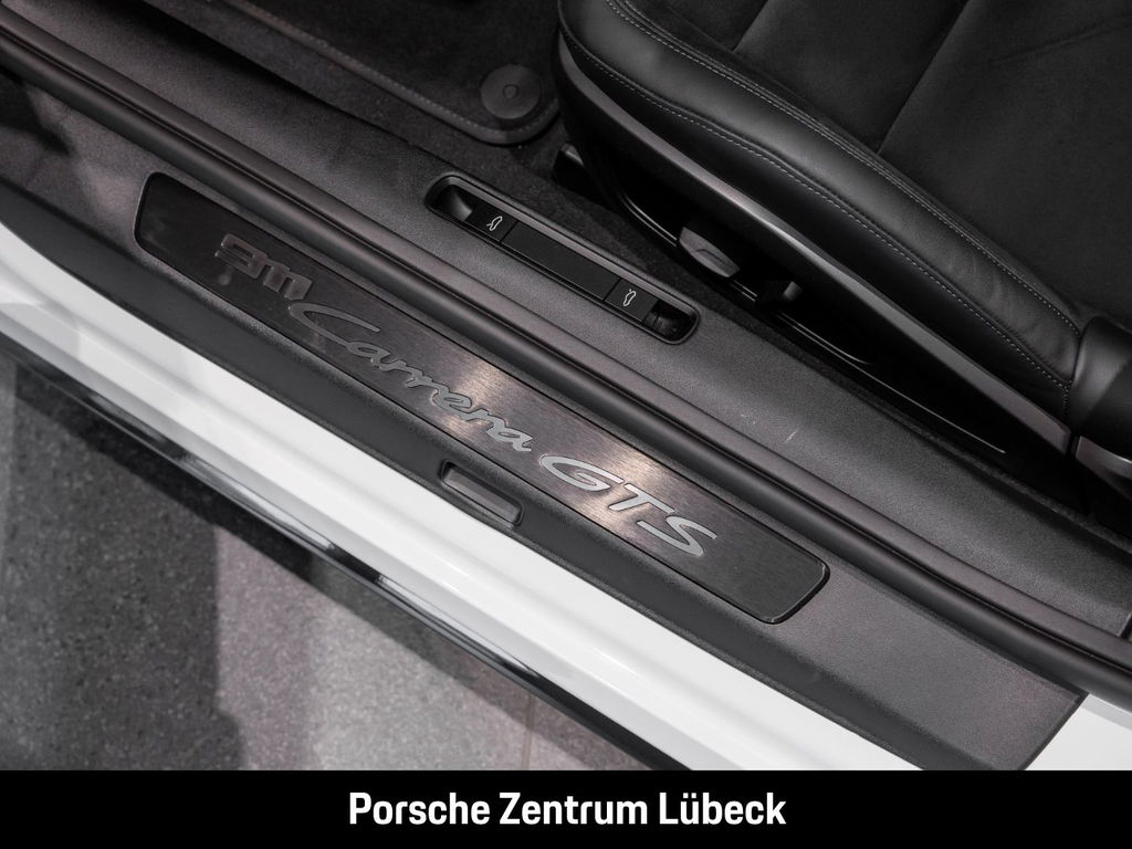 Porsche 992.2 Carrera GTS