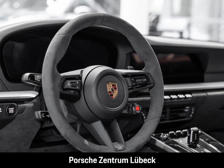 Porsche 992.2 Carrera GTS