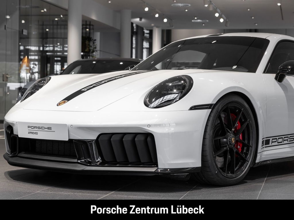 Porsche 992.2 Carrera GTS