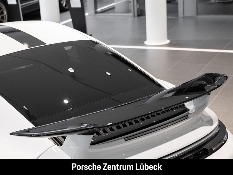 Porsche 992.2 Carrera GTS