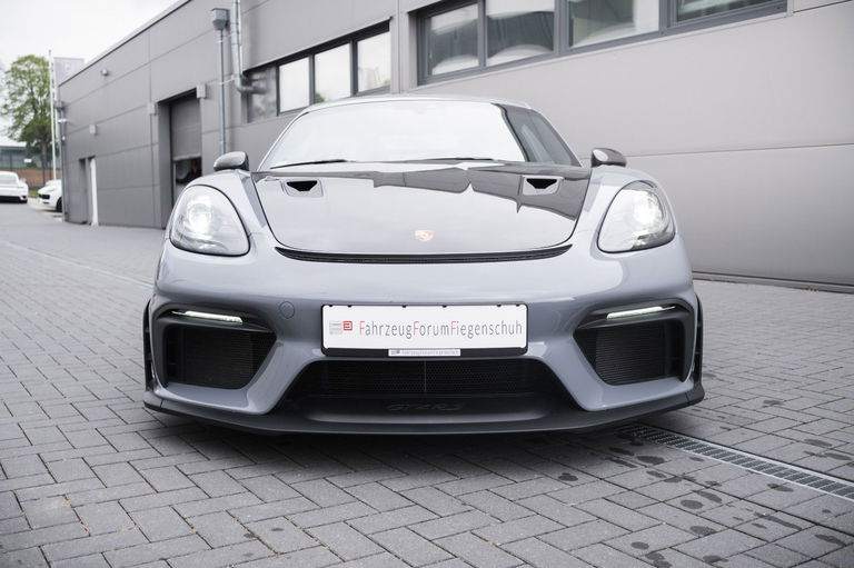 Porsche 718 Cayman GT4 RS