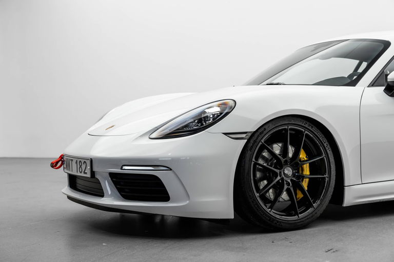 Porsche 718 Cayman
