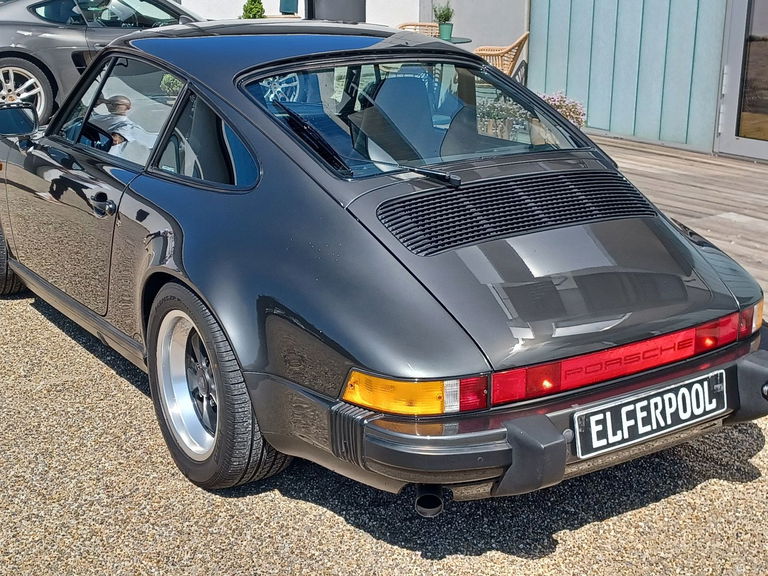 Porsche 911 Carrera 3.2
