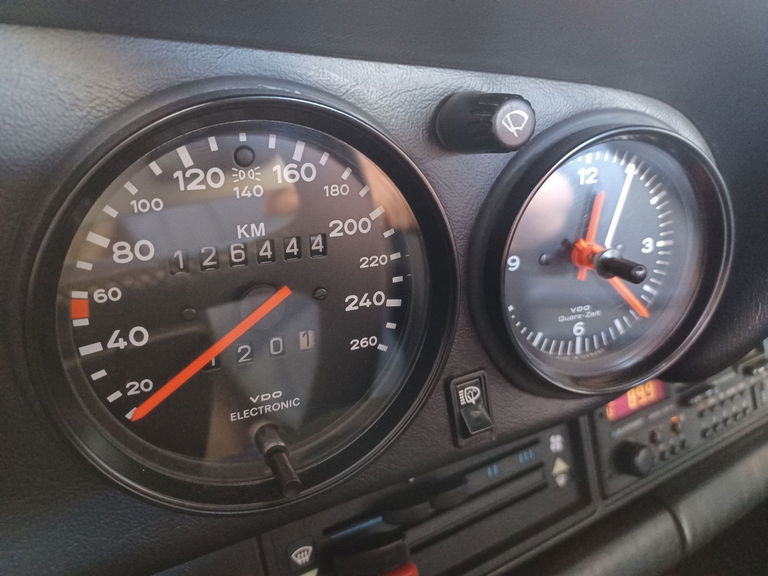 Porsche 911 Carrera 3.2