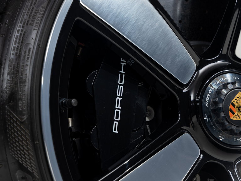Porsche 992 Sport Classic