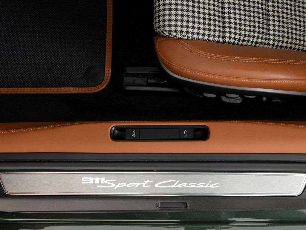 Porsche 992 Sport Classic