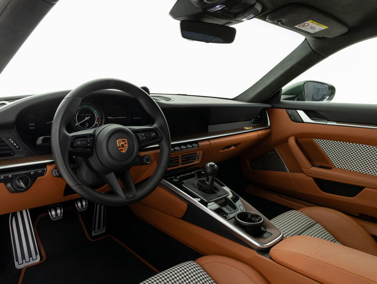 Porsche 992 Sport Classic