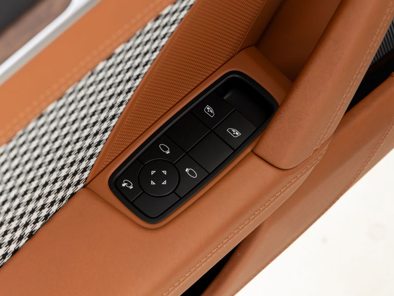 Porsche 992 Sport Classic