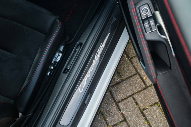 Porsche 991.2 Carrera 4 GTS