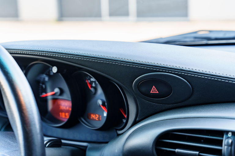 Porsche 996 Carrera 4