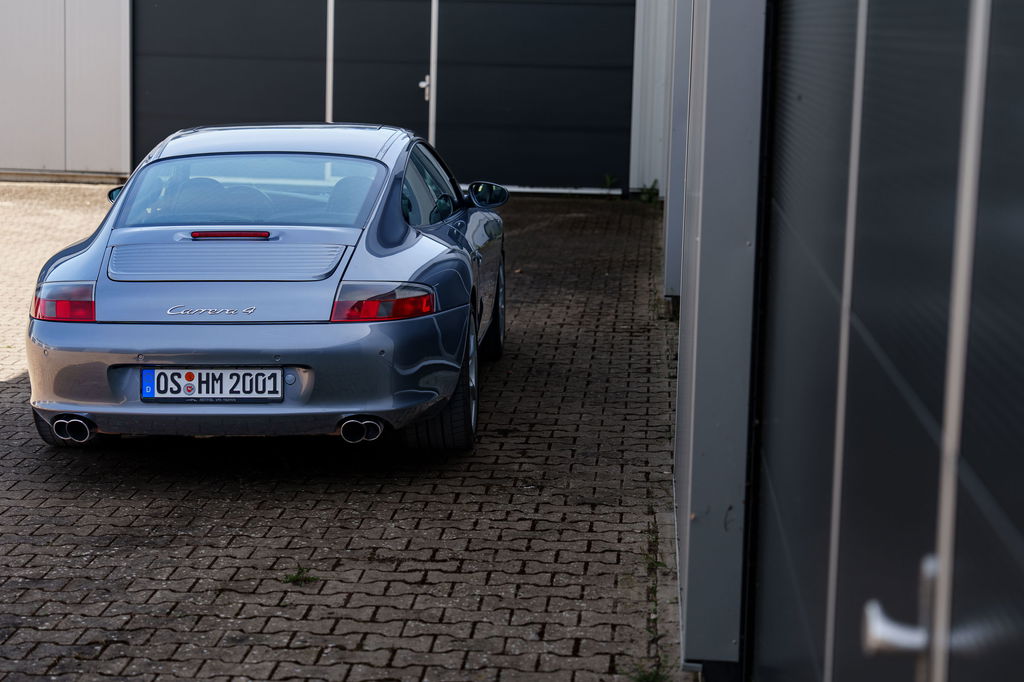 Porsche 996 Carrera 4