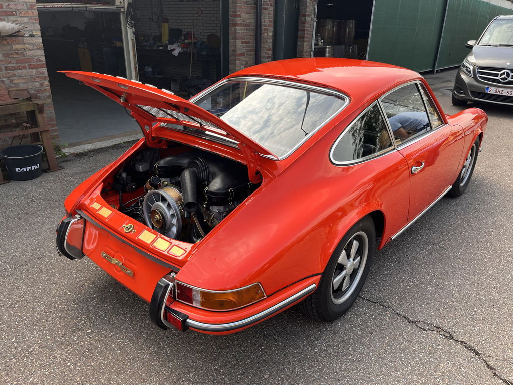 Porsche 911 T