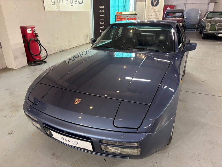 Porsche 944 S2 Coupé