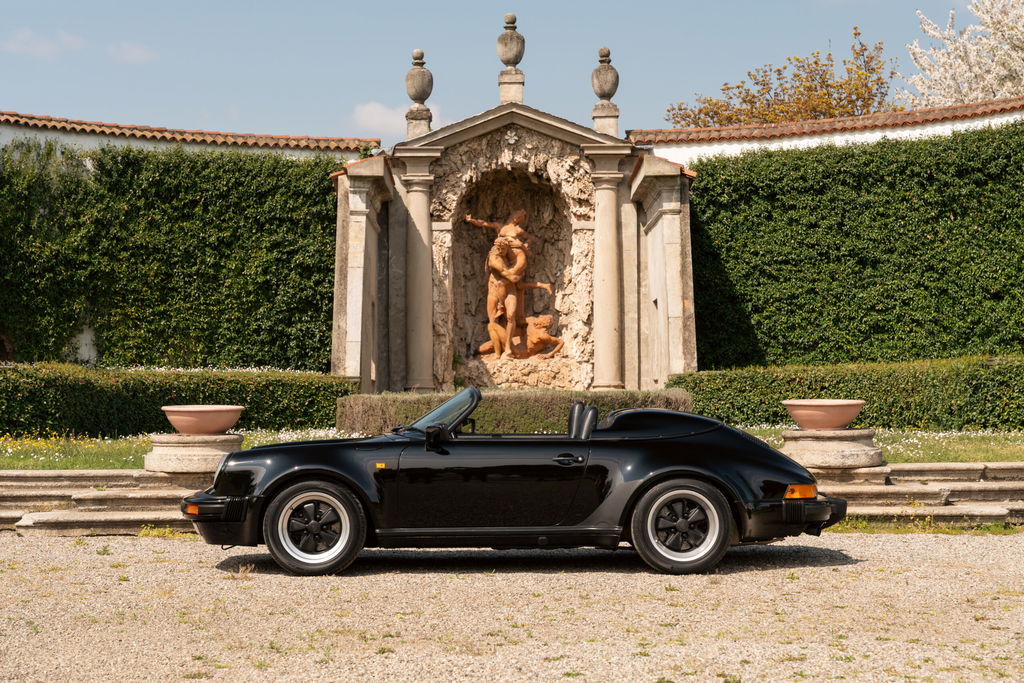 Porsche 911 Carrera 3.2 Speedster