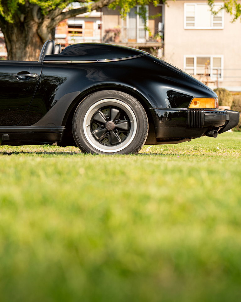Porsche 911 Carrera 3.2 Speedster