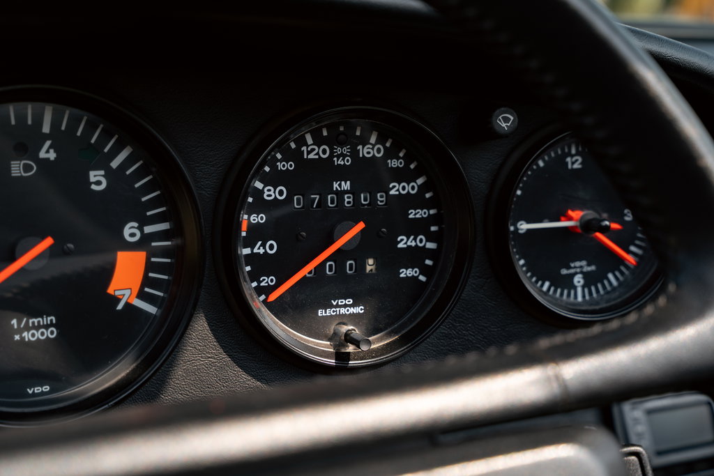 Porsche 911 Carrera 3.2 Speedster