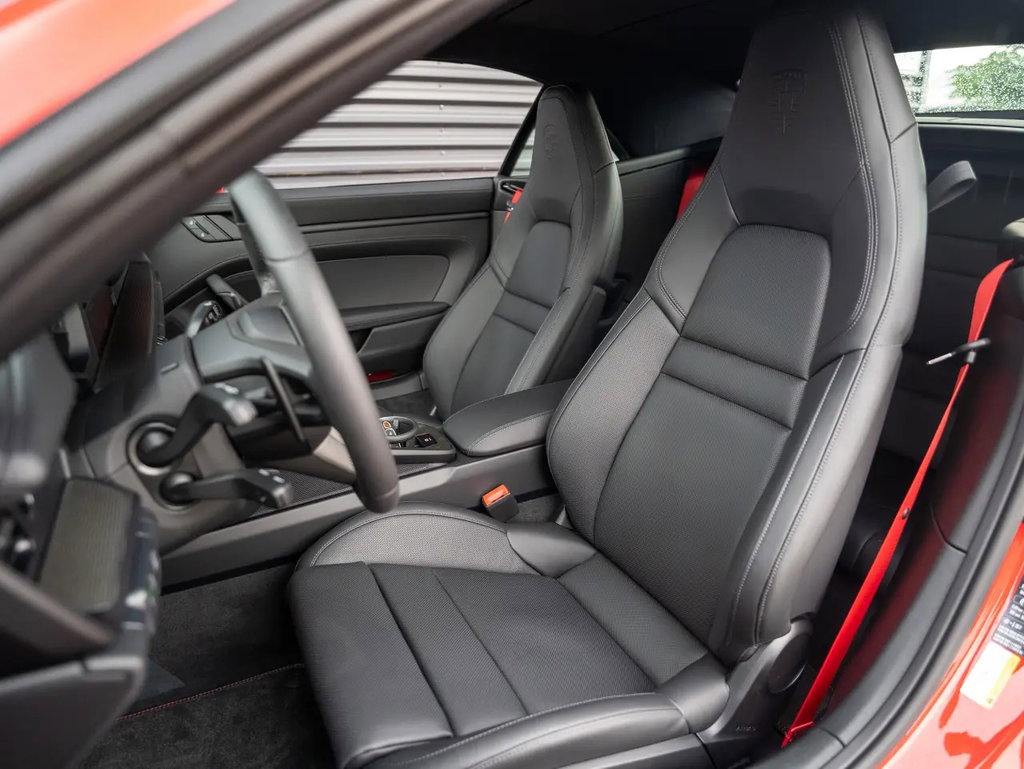 Porsche 992.2 Carrera
