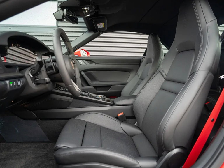 Porsche 992.2 Carrera