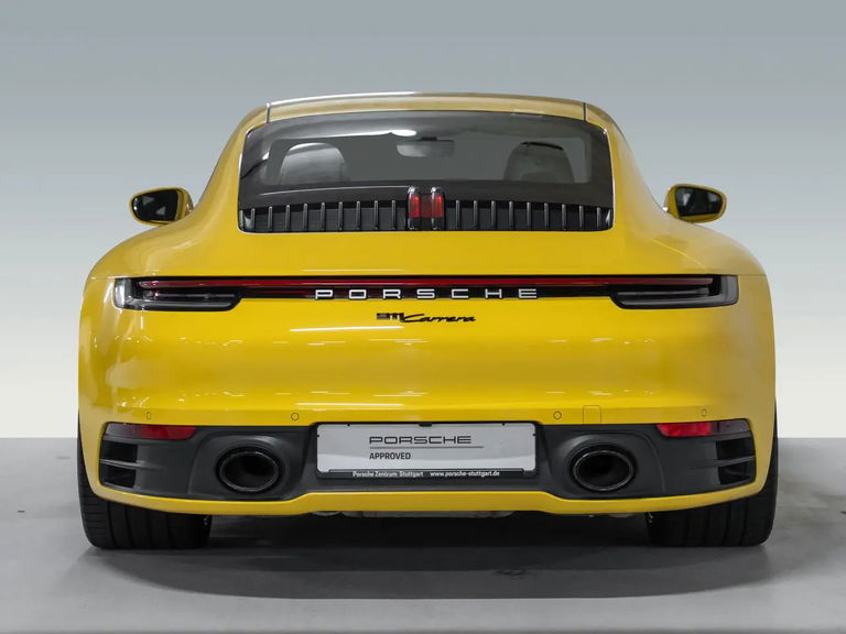 Porsche 992 Carrera