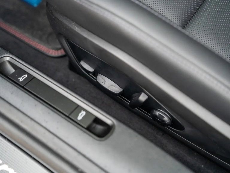 Porsche 992.2 Carrera